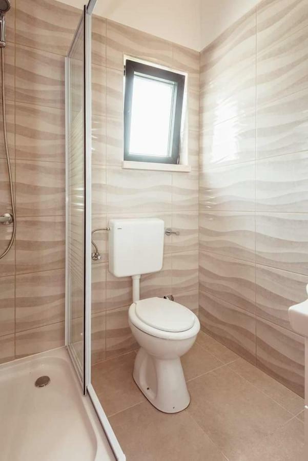 Apartmani Kremena Small Beach 200M Klek Exterior foto